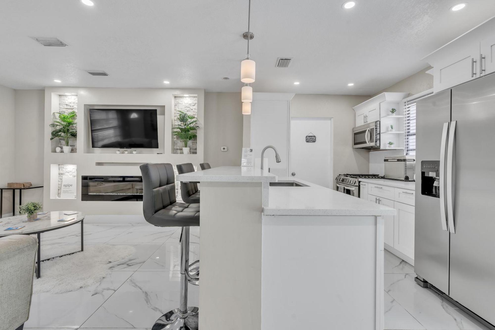 Stunning Modern Home In Tampa With Pool - Just 5 Minutes From Airport! Ngoại thất bức ảnh